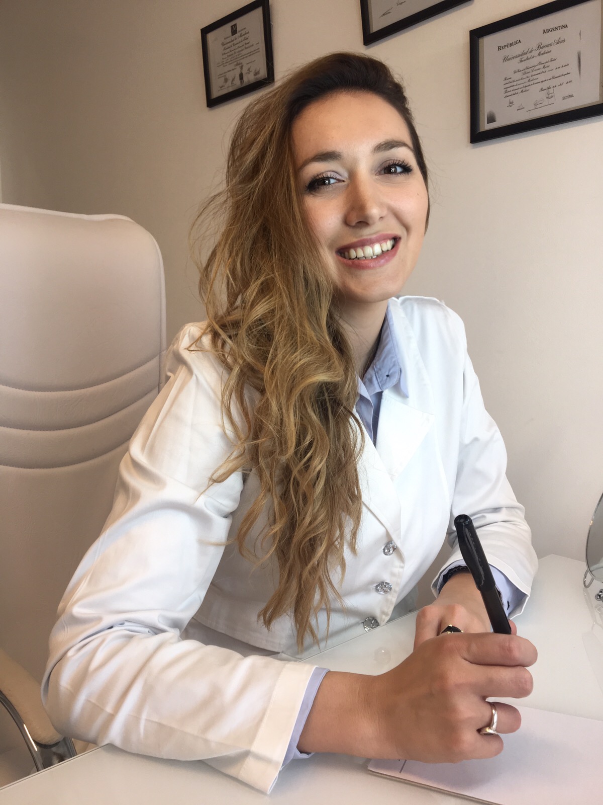 Dra. Deborah Aguiar Medicina estética y LASER